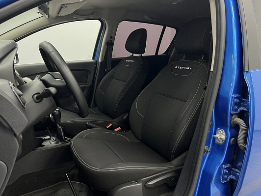 Renault Sandero Stepway Life, 2021 года, пробег 77336 км