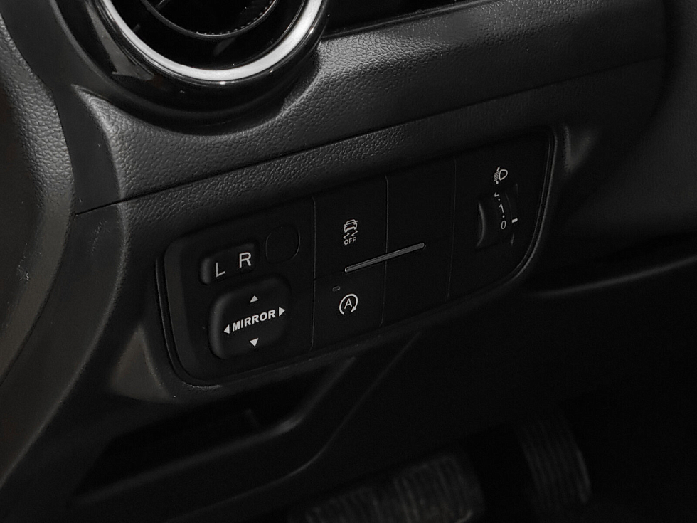 Changan Alsvin Люкс, красный