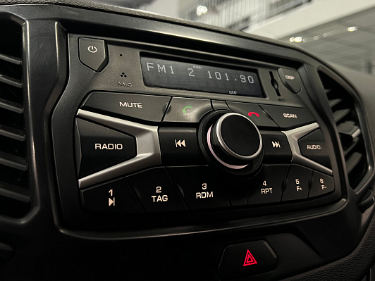 Lada (ВАЗ) Vesta, 2021 года, пробег 135000 км