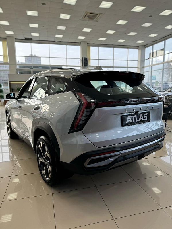 Geely Atlas Флагман, серебряный