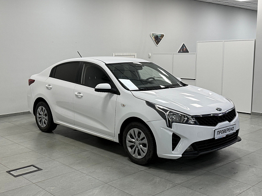 Kia Rio Luxe, 2021 года, пробег 74500 км