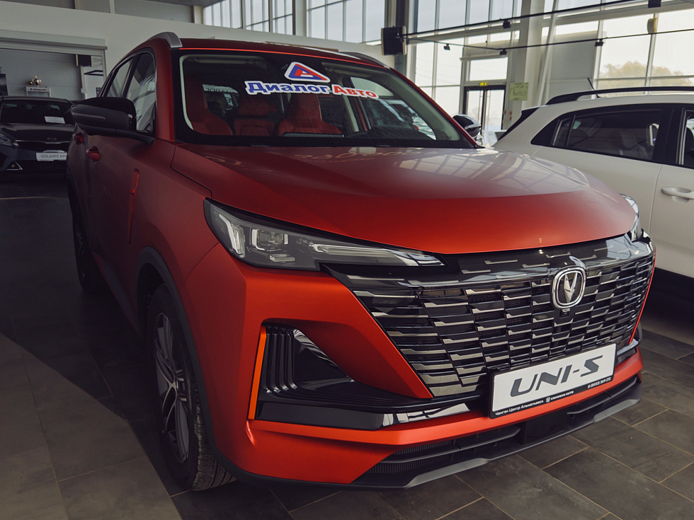 Changan UNI-S (CS55 Plus) Tech, красный