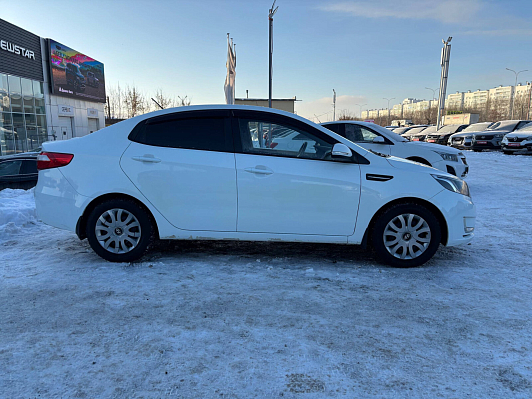 Kia Rio Prestige, 2013 года, пробег 140120 км