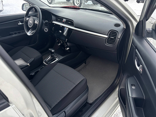 Kia Rio Comfort, 2020 года, пробег 102000 км