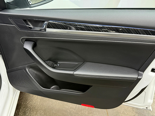 Skoda Superb Luxury, 2024 года, пробег 7025 км