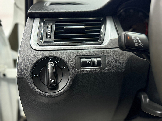 Skoda Rapid Ambition, 2016 года, пробег 50028 км