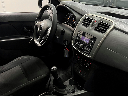 Renault Logan Stepway Drive, 2020 года, пробег 111382 км