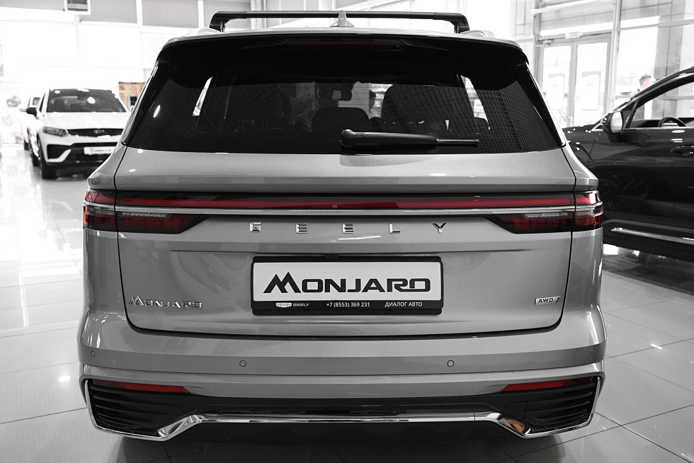 Geely Monjaro Flagship SE, серебряный