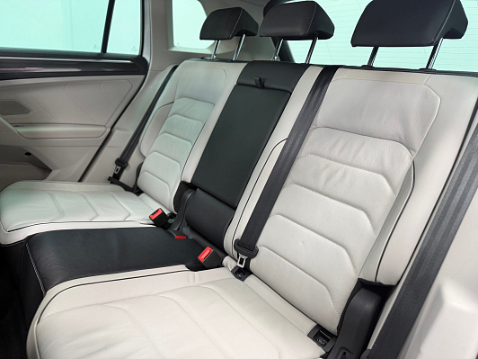 Volkswagen Tiguan, 2019 года, пробег 105312 км