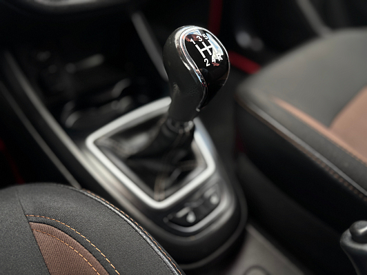 Lada (ВАЗ) Vesta Luxe Multimedia (2019-2021), 2017 года, пробег 206943 км