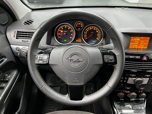 Opel Astra Cosmo, 2011 года, пробег 122000 км