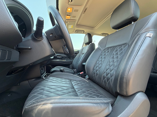 Mitsubishi Outlander Invite, 2022 года, пробег 30207 км