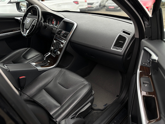 Volvo XC60 Summum, 2015 года, пробег 187400 км