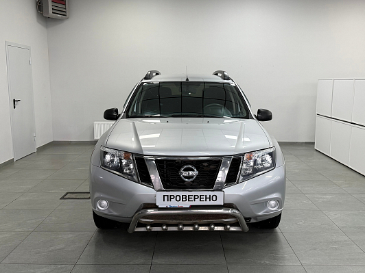 Nissan Terrano Elegance, 2019 года, пробег 115000 км