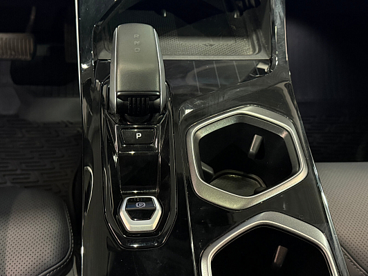 Geely Atlas Flagship, 2024 года, пробег 35500 км