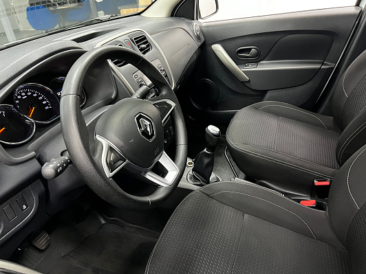 Renault Logan Drive, 2022 года, пробег 66208 км