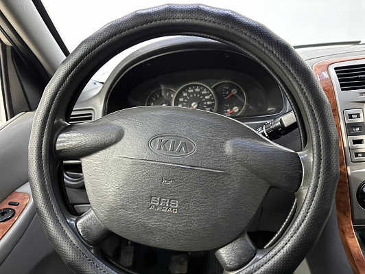 Kia Carnival, 2004 года, пробег 350000 км