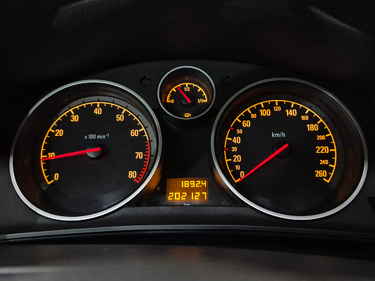 Opel Astra Enjoy, 2011 года, пробег 202126 км