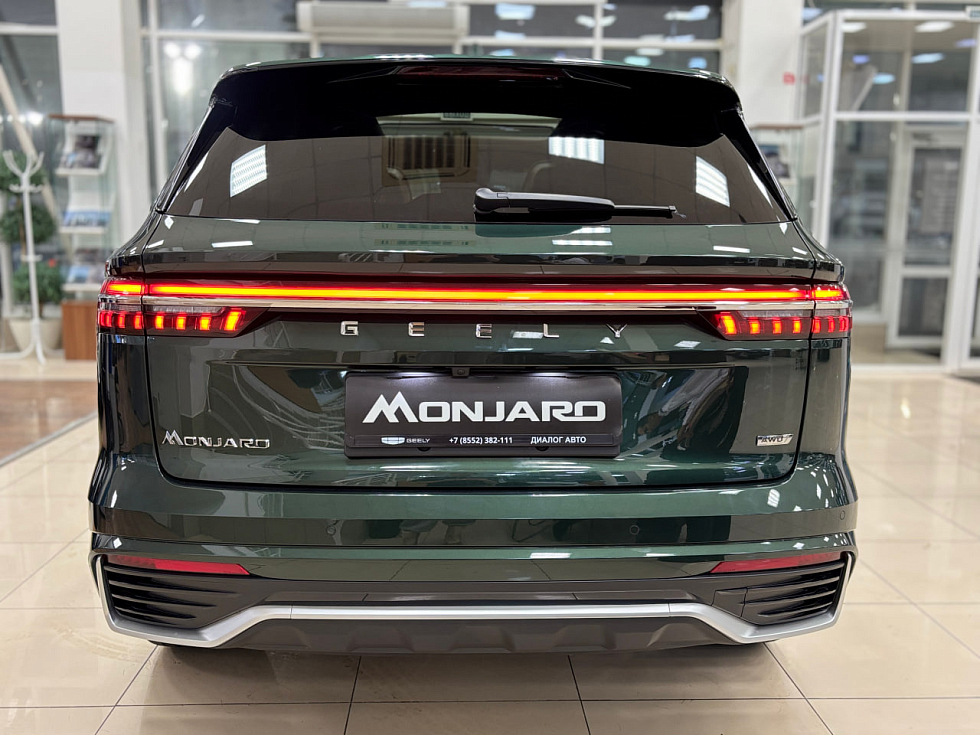 Geely Monjaro Flagship SE, зеленый