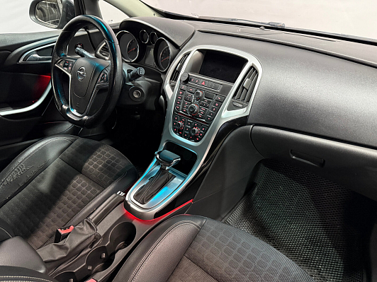 Opel Astra Sport, 2013 года, пробег 160000 км