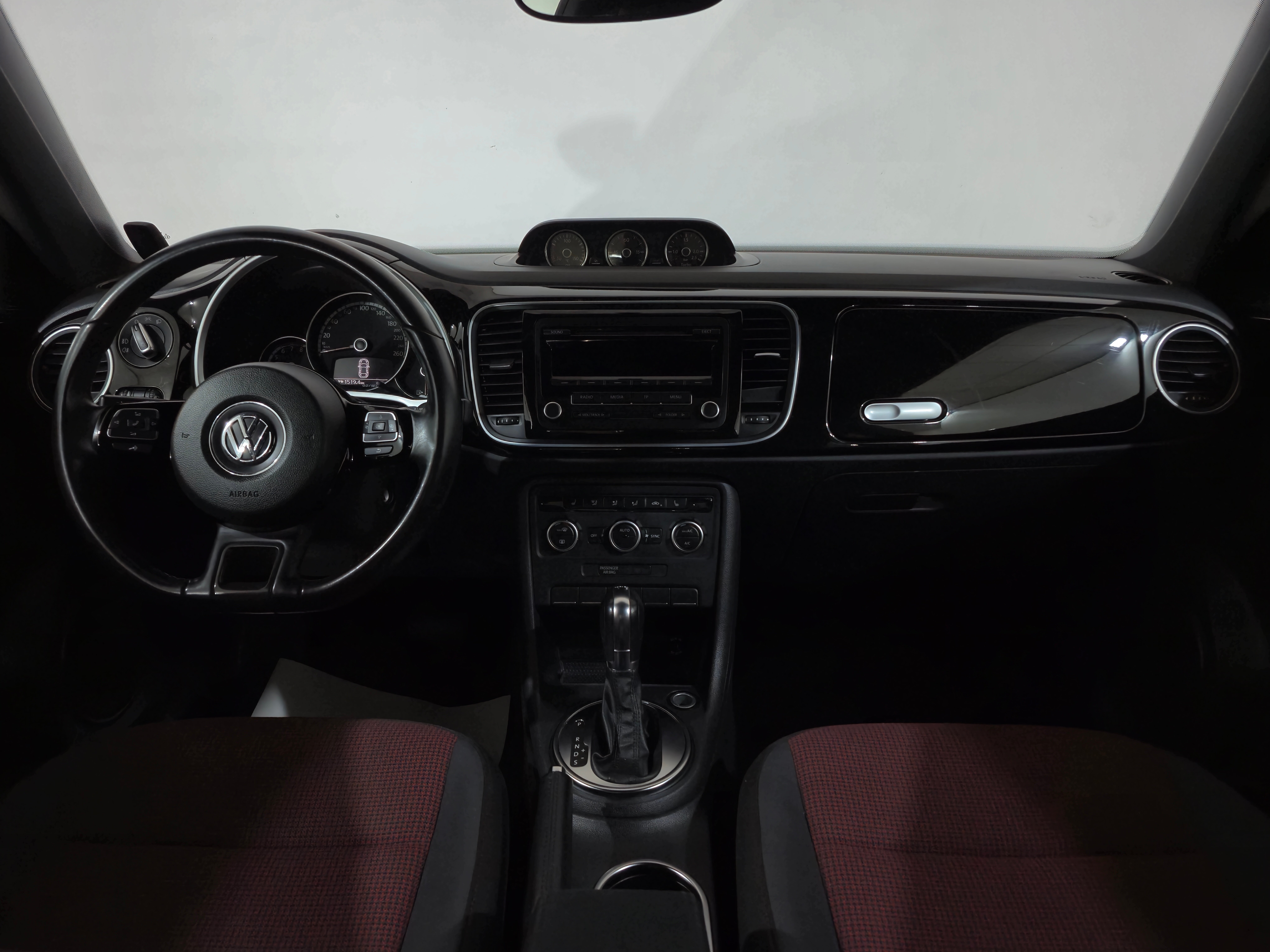 Volkswagen Beetle Design, 2013 года, пробег 123807 км