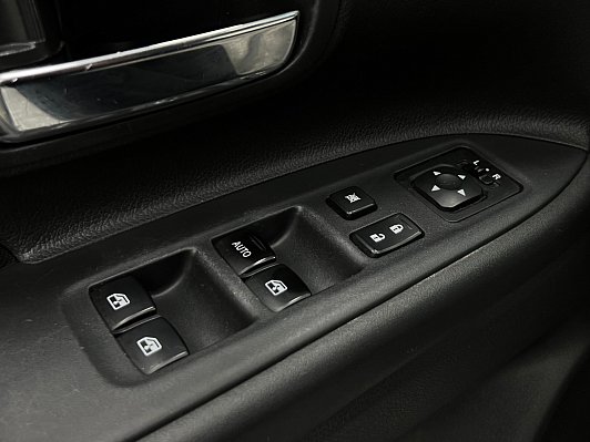 Mitsubishi Outlander Instyle, 2017 года, пробег 139000 км