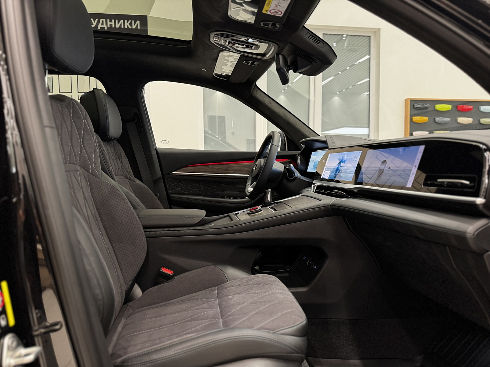 Geely Monjaro Flagship SE, черный