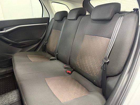 Lada (ВАЗ) Vesta Comfort, 2018 года, пробег 103500 км