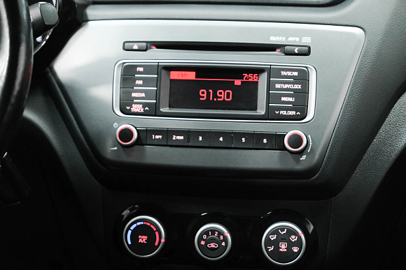 Kia Rio, 2015 года, пробег 48270 км