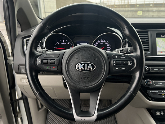 Kia Carnival, 2016 года, пробег 134500 км