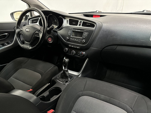 Kia Ceed Comfort, 2015 года, пробег 194000 км