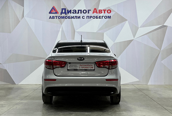 Kia Rio Luxe, 2016 года, пробег 135911 км