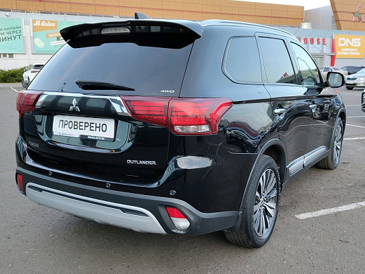 Mitsubishi Outlander Ultimate (Beige), 2019 года, пробег 250000 км