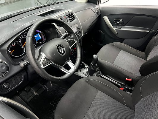 Renault Logan Special Edition, 2018 года, пробег 64000 км