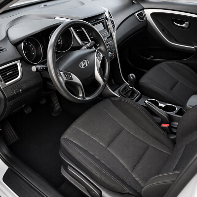 Hyundai i30, 2013 года, пробег 216013 км