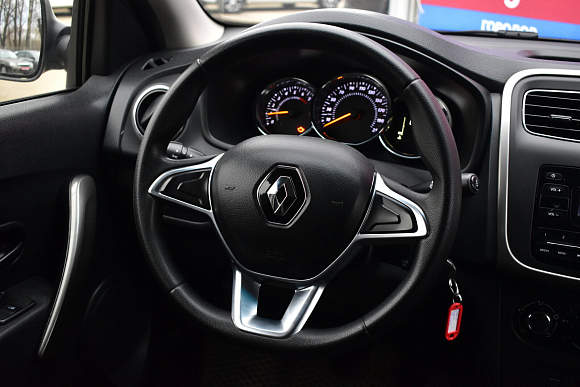 Renault Logan Drive, 2019 года, пробег 67348 км