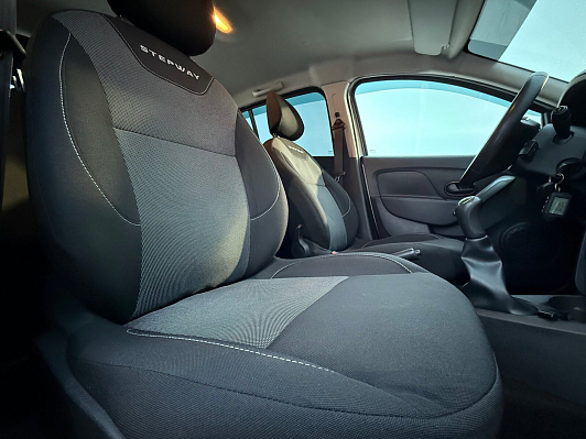 Renault Sandero Stepway Life, 2020 года, пробег 70800 км