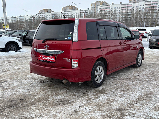 Toyota ISis, 2013 года, пробег 117800 км