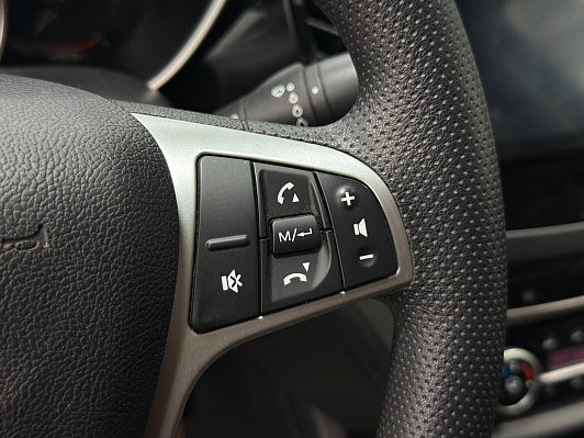 Lada (ВАЗ) Vesta Luxe, 2019 года, пробег 92500 км