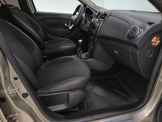 Renault Logan Stepway Life, 2022 года, пробег 72205 км