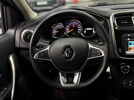 Renault Sandero Stepway Drive, 2019 года, пробег 80000 км
