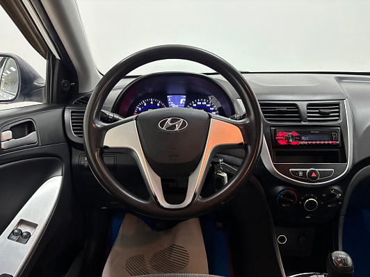 Hyundai Solaris Active, 2012 года, пробег 245089 км