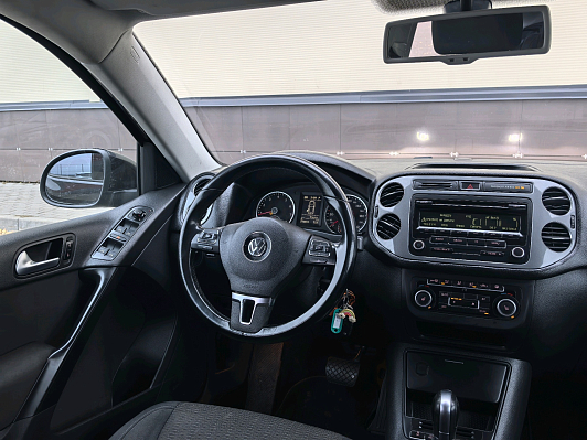 Volkswagen Tiguan Avenue, 2012 года, пробег 213913 км