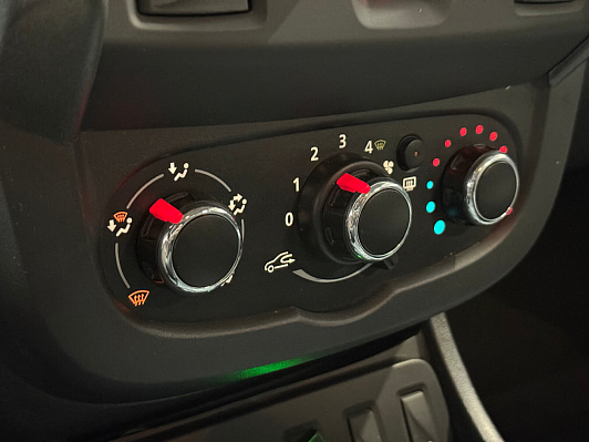 Renault Duster Life, 2015 года, пробег 97056 км