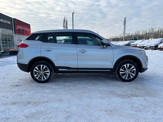 Geely Atlas Люкс + Yandex Auto, 2022 года, пробег 40873 км