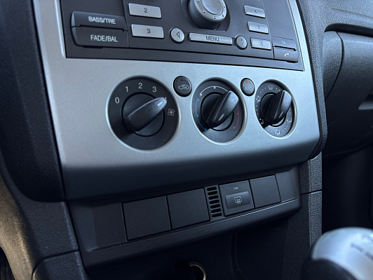 Ford Focus Comfort, 2006 года, пробег 238241 км