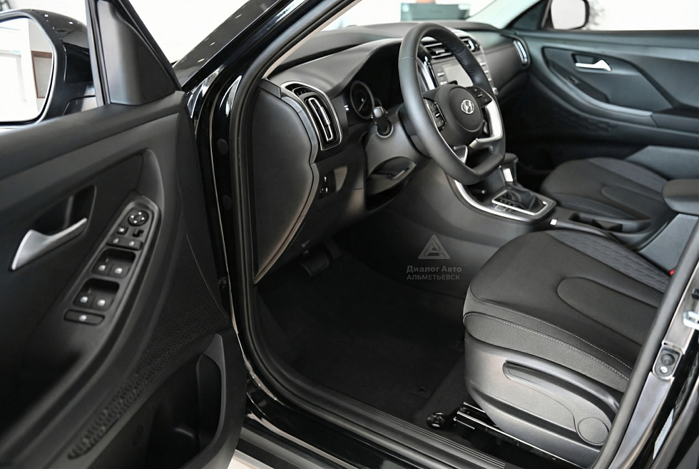 Solaris HC Фэмили (Family) (АТ), черный