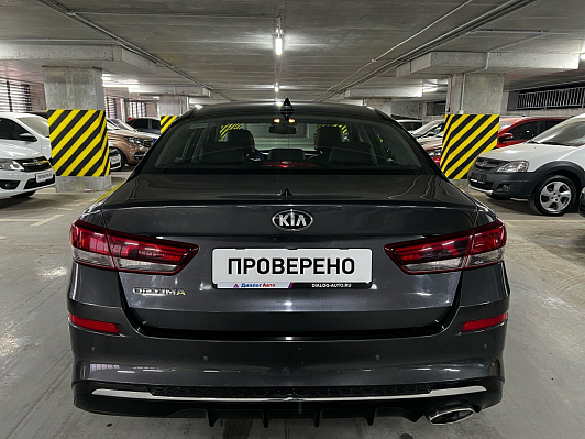 Kia Optima Luxe, 2018 года, пробег 121700 км