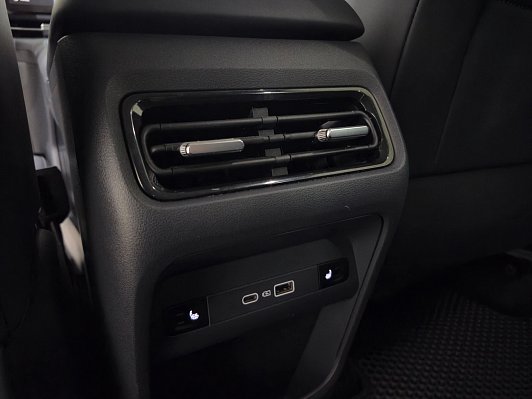Geely EX5 Гибрид Макс EM-i, 2026 года, пробег 13655 км