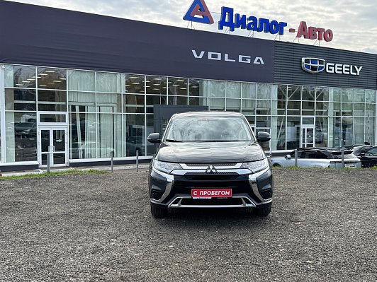 Mitsubishi Outlander Invite, 2021 года, пробег 59640 км